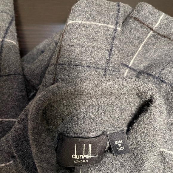 DUNHILL LONDON- made in Italy 100 percent wool turtleneck size small - Picture 3 of 7